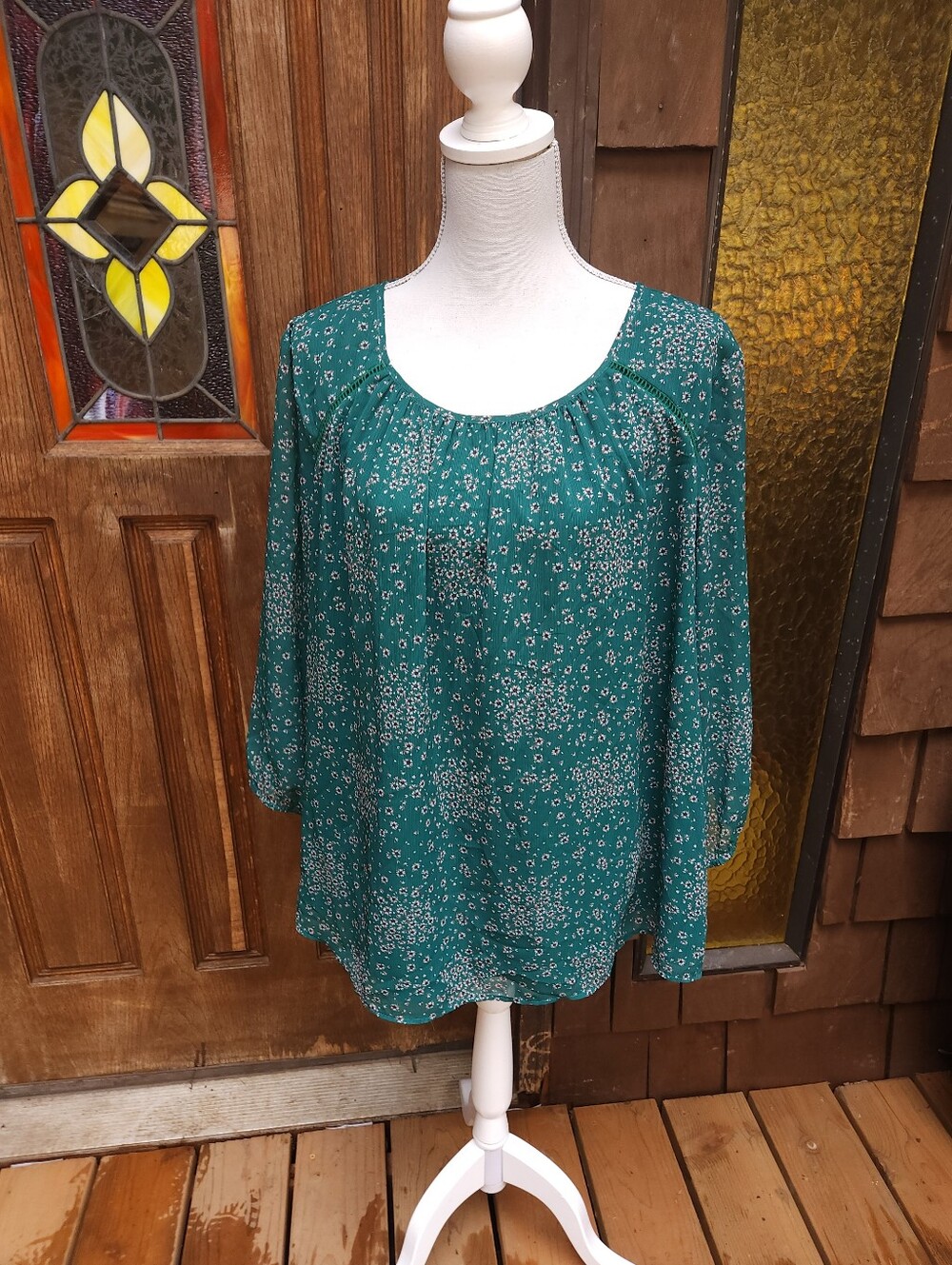Size 3x-Women’s Green Floral Scoop Neck Blouse